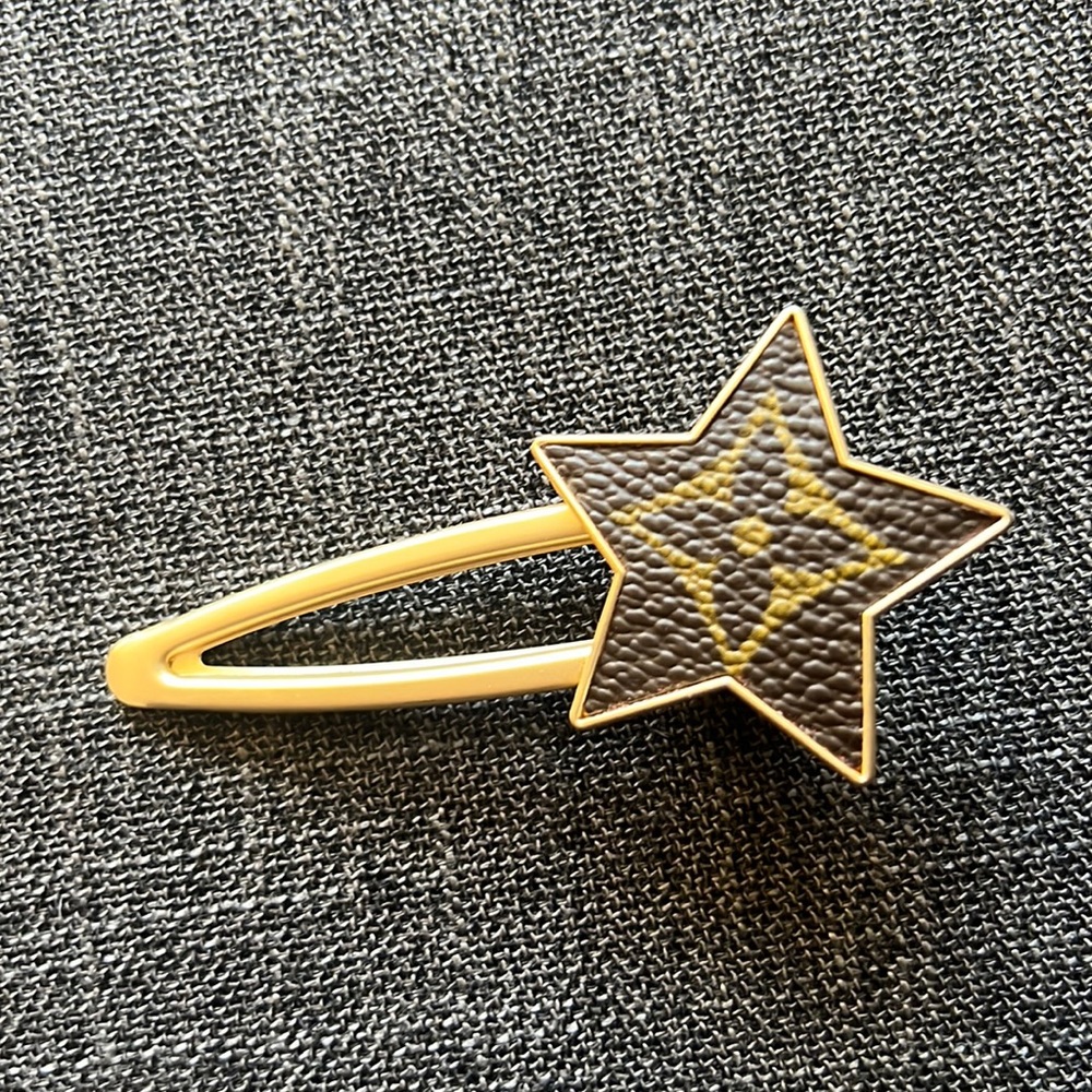 ⭐️ Authentic Upcycle LV hairclip (only star left)
